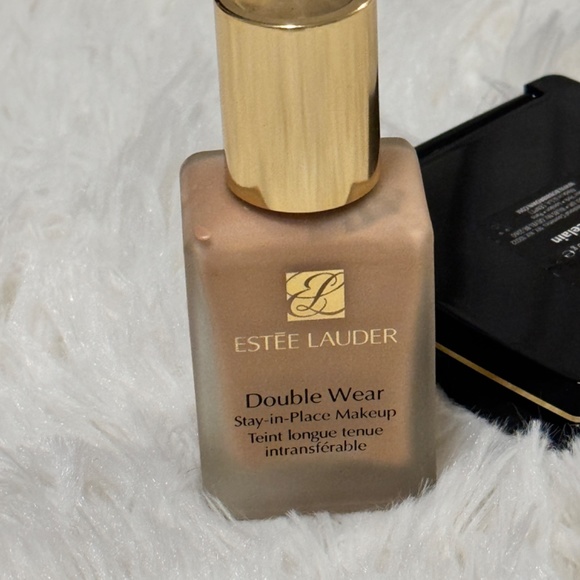 Estée Lauder Double Wear Foundation 2N1 desert beige - Picture 2 of 5